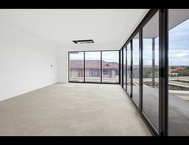 8 BEDROOM HOUSE FOR SALE IN IZINGA